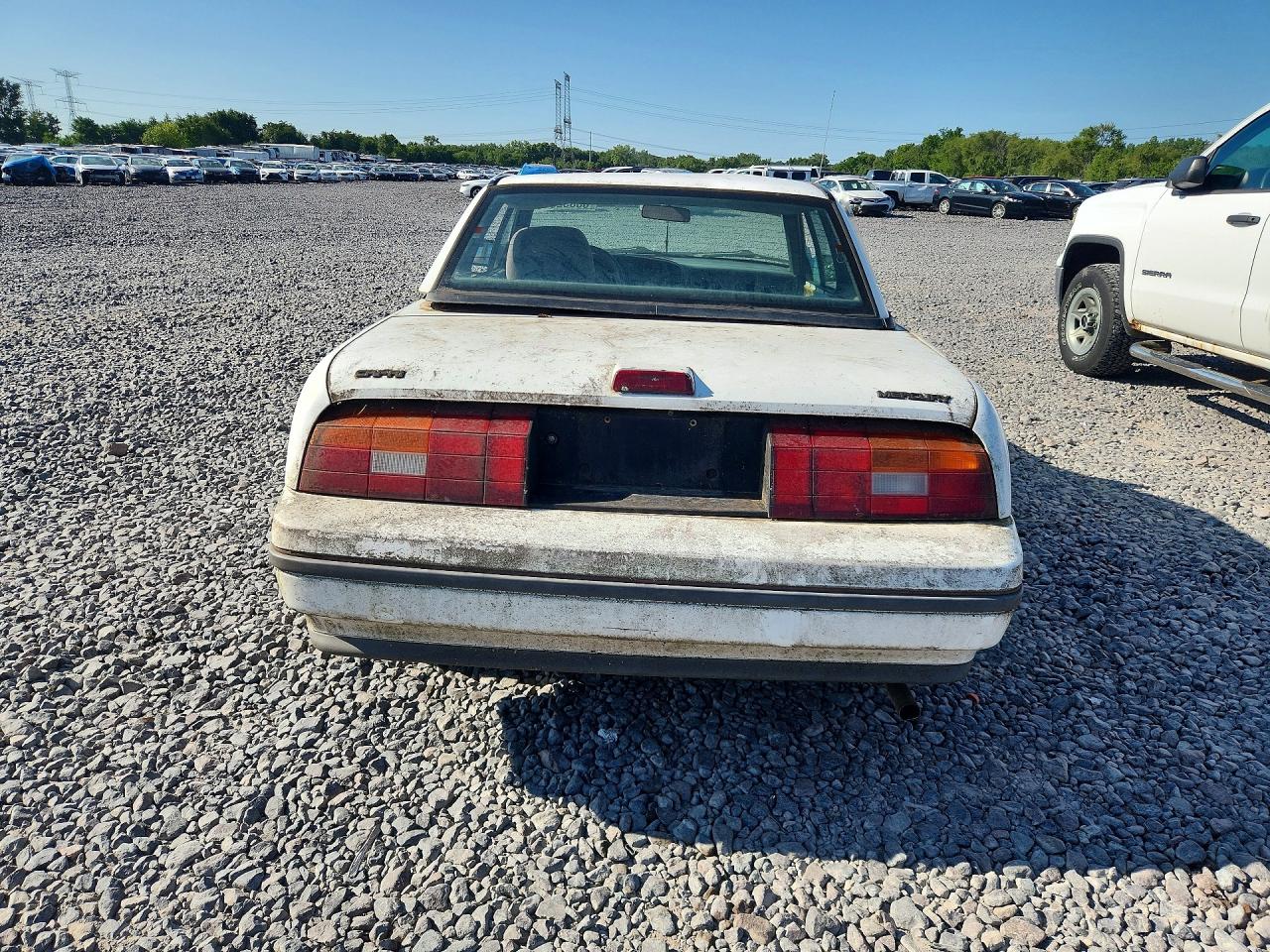 1991 Mercury Capri White vin: 6MPCT01Z4M8603034