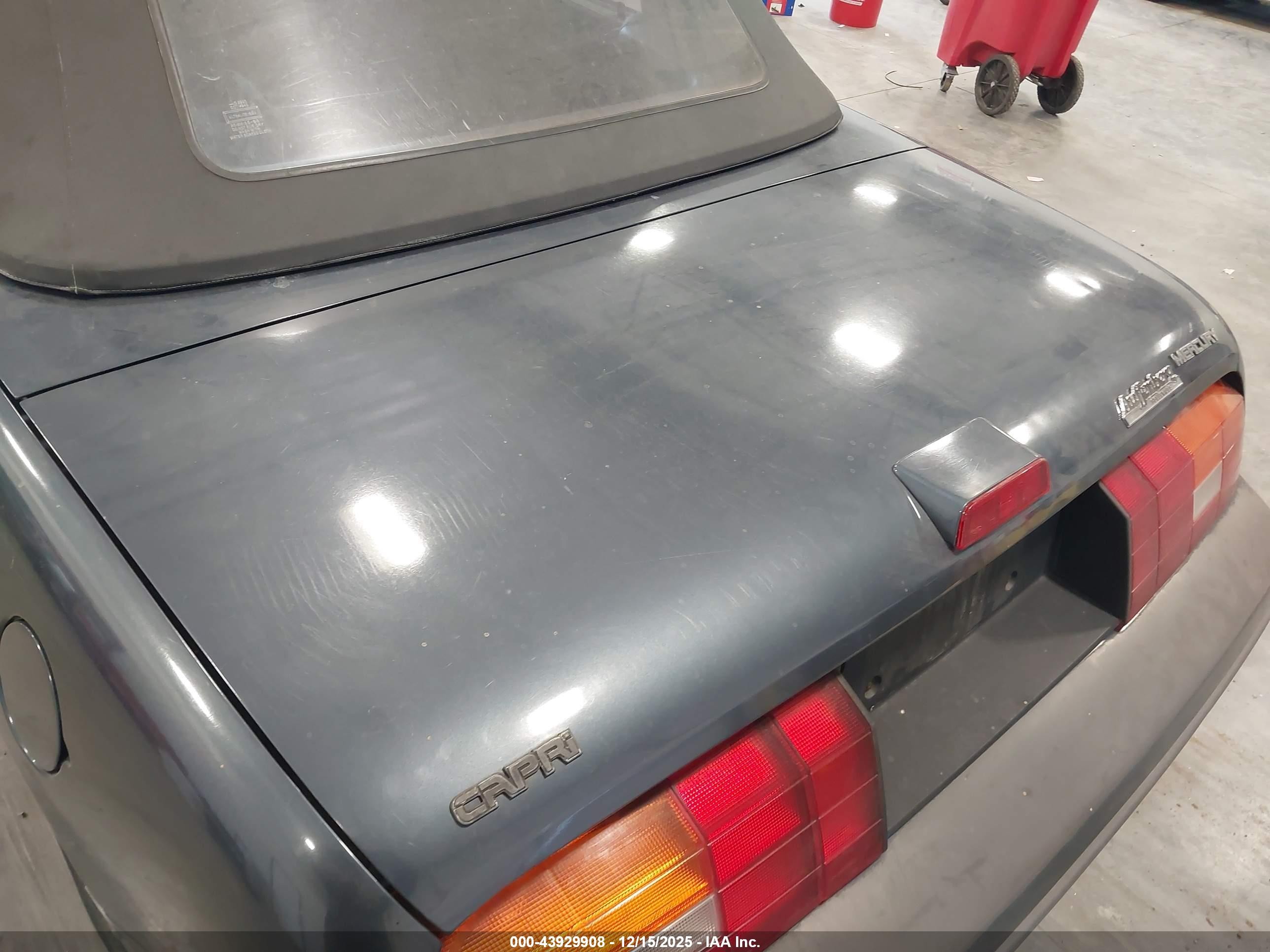 1991 Mercury Capri   Dark Blue vin: 6MPCT01Z5M8630968