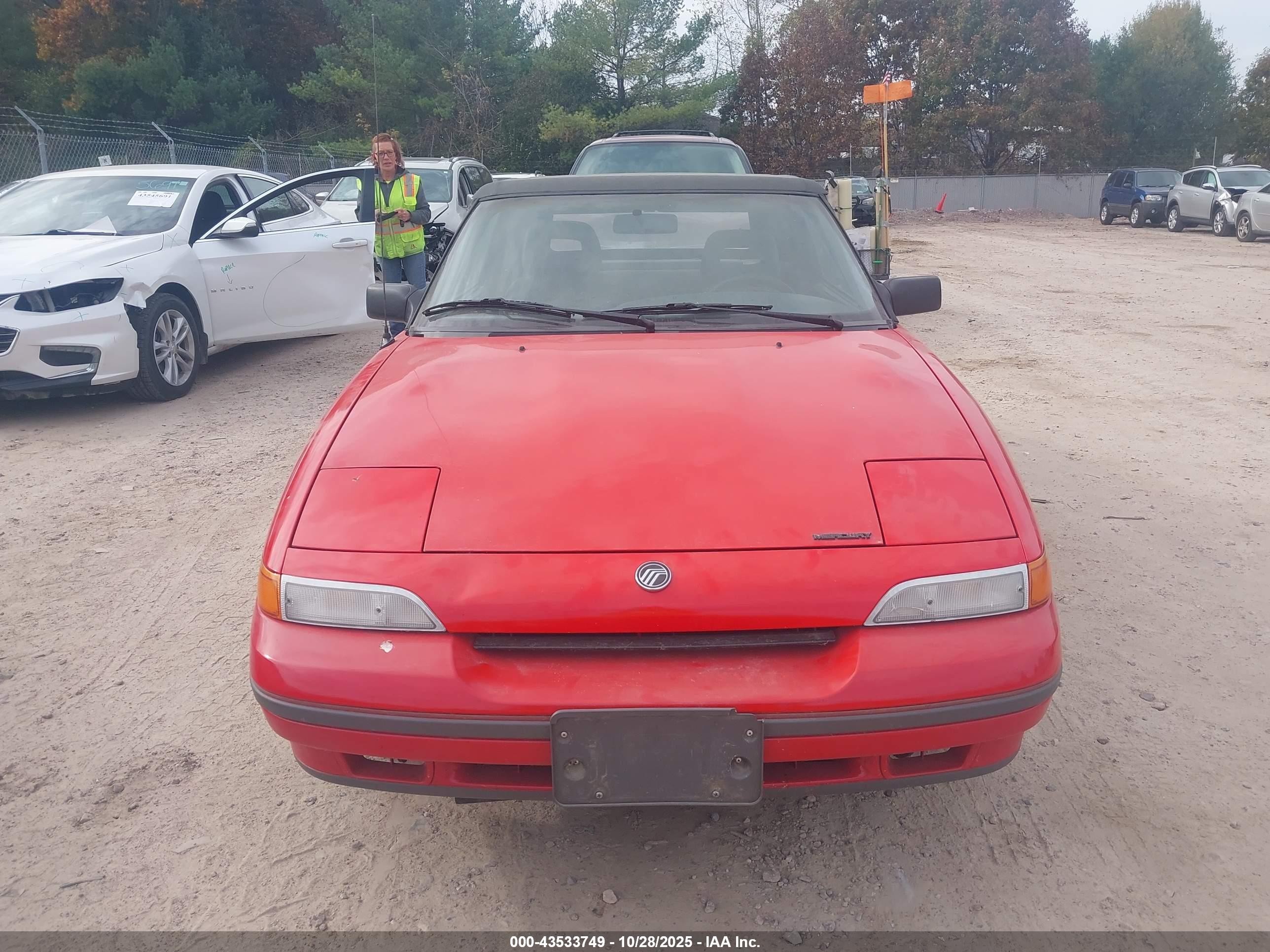 1991 Mercury Capri   Red vin: 6MPCTO1Z6M8624547
