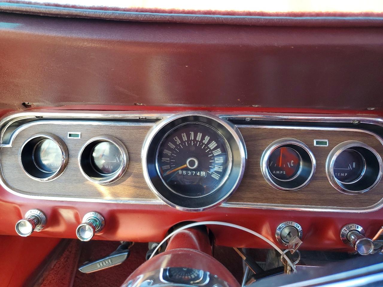 1966 Ford Uk Red vin: 6R07C121543