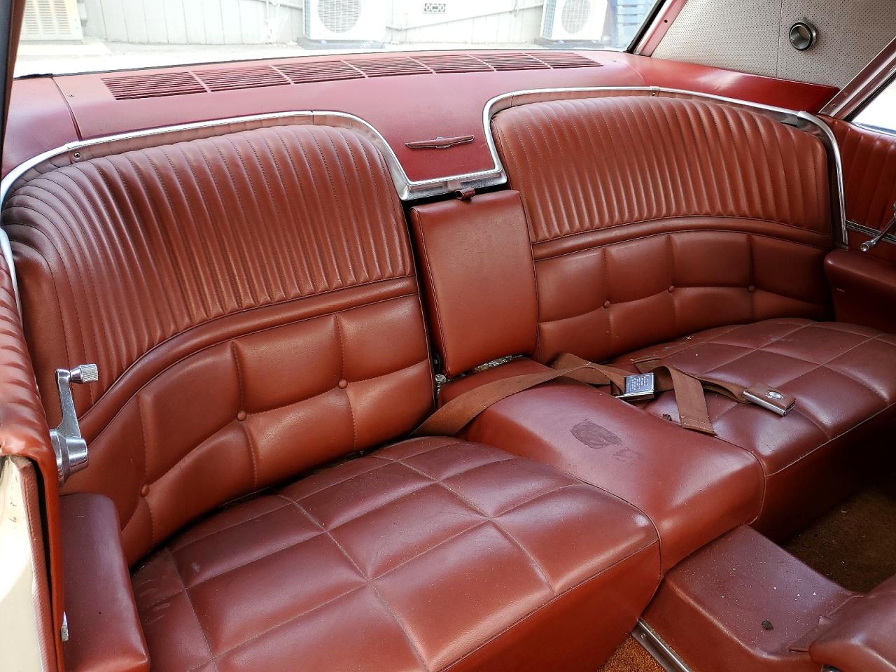 1966 Ford Thundrbird Cream vin: 6Y83Z142062