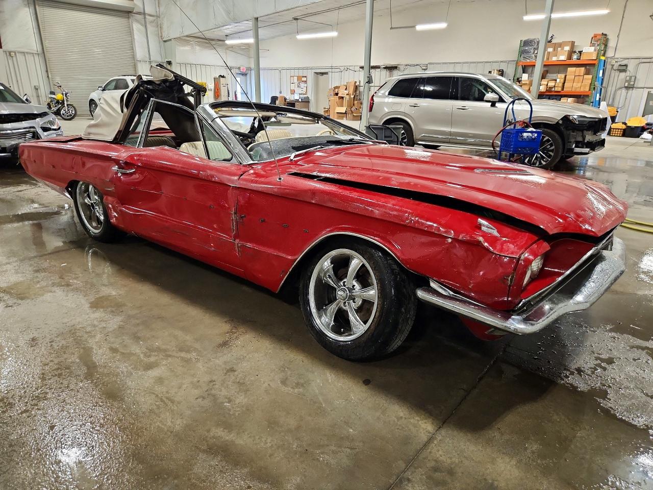 1966 Ford T Bird Red vin: 6Y85Q109804