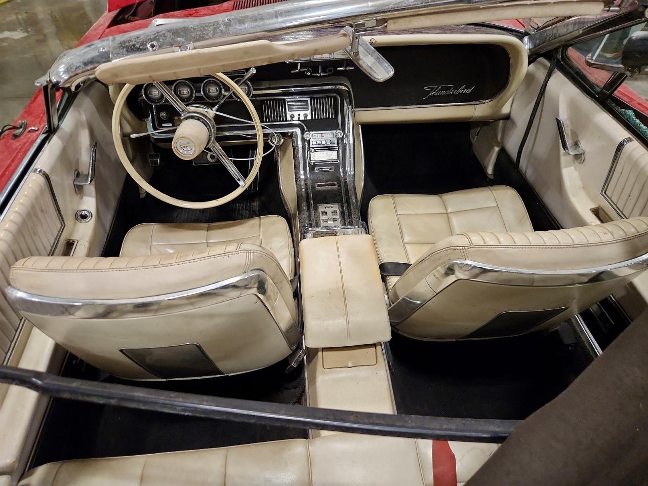 1966 Ford T Bird Red vin: 6Y85Q109804