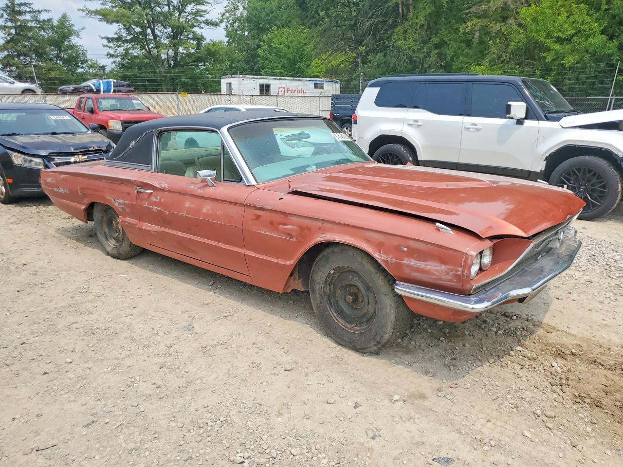 1966 Ford Thunderbird Оранжевый vin: 6Y87Q167746