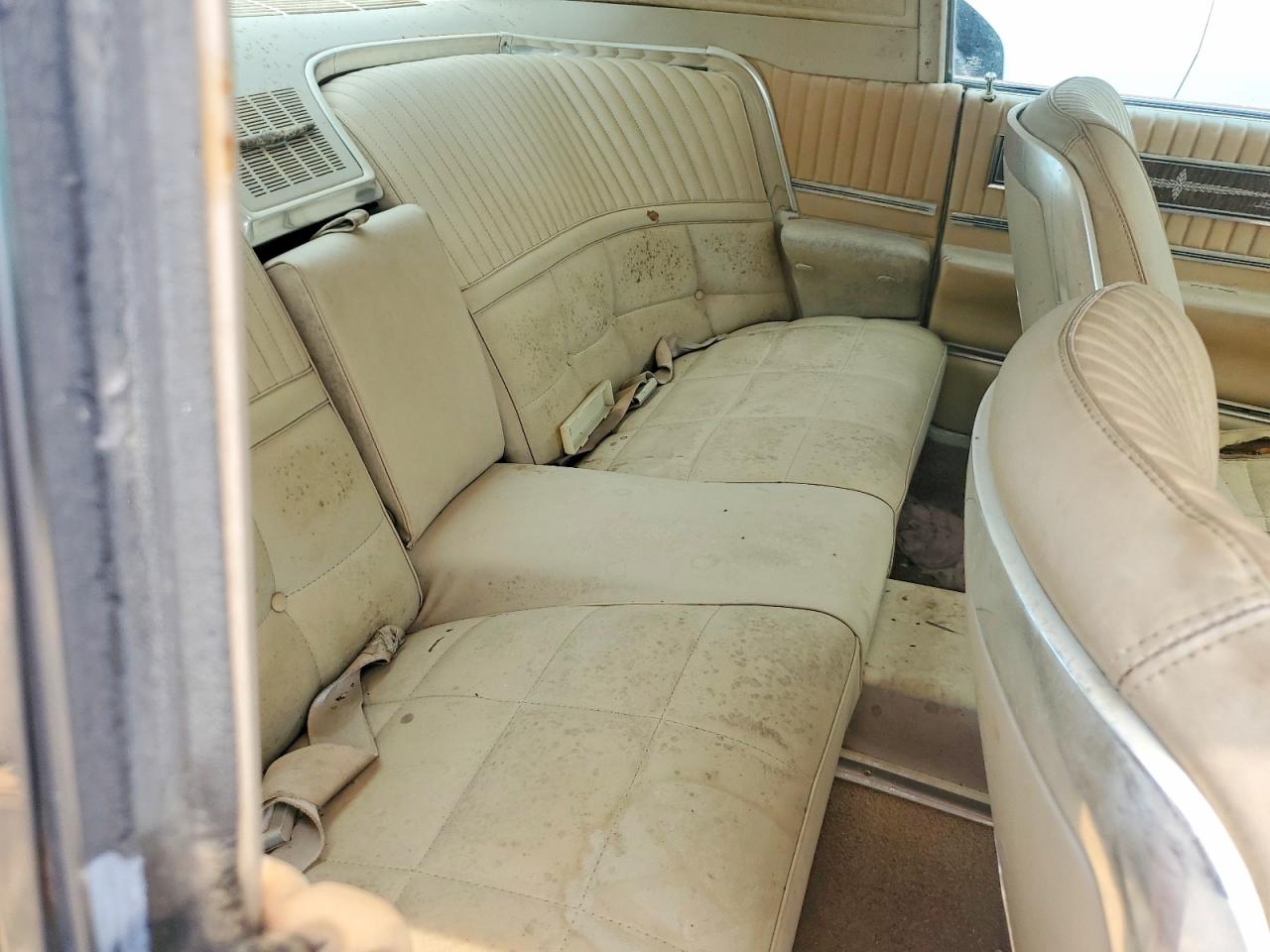 1966 Ford Thunderbird Оранжевый vin: 6Y87Q167746