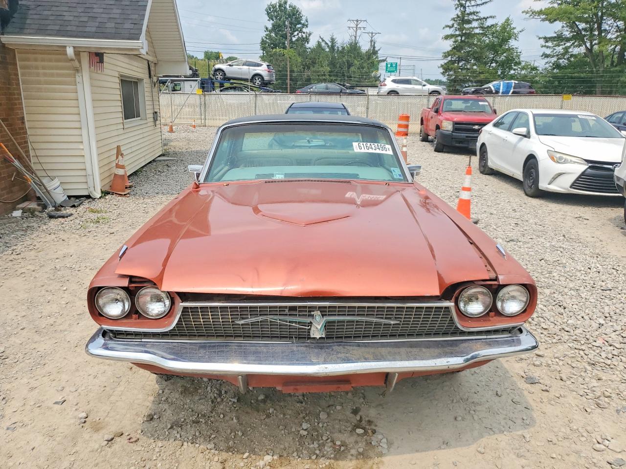 1966 Ford Thunderbird Оранжевый vin: 6Y87Q167746