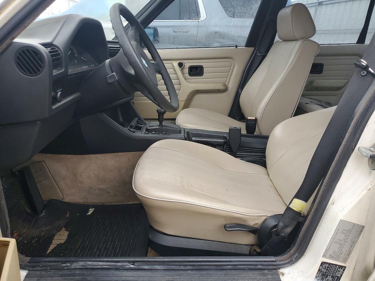 1986 Bmw 325 E Automatic White vin: WBAAE6409G0704997