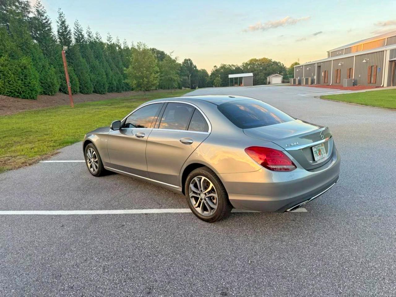 2015 Mercedes-benz C 300 4matic Gray vin: 55SWF4KB6FU028263