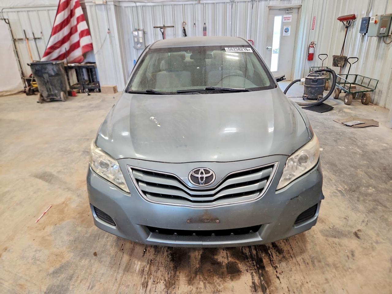 2011 Toyota Camry Le Green vin: 4T4BF3EK4BR114664