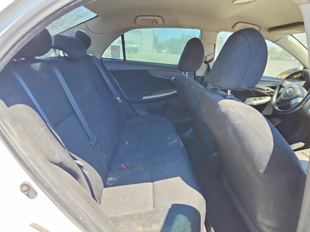 2010 Toyota Corolla S White vin: 1NXBU4EE7AZ263682