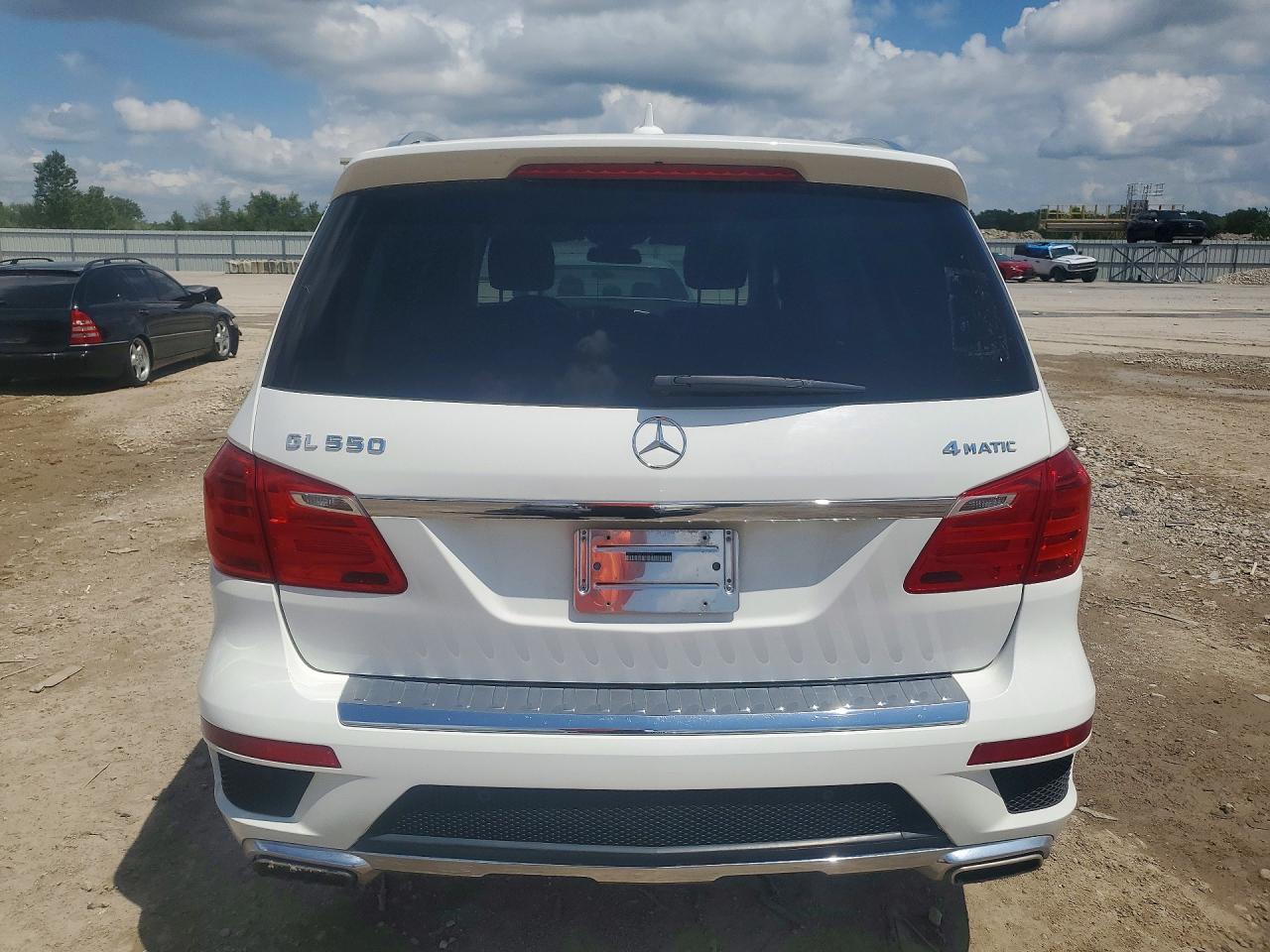 2015 Mercedes-benz Gl 550 4matic White vin: 4JGDF7DE0FA448347