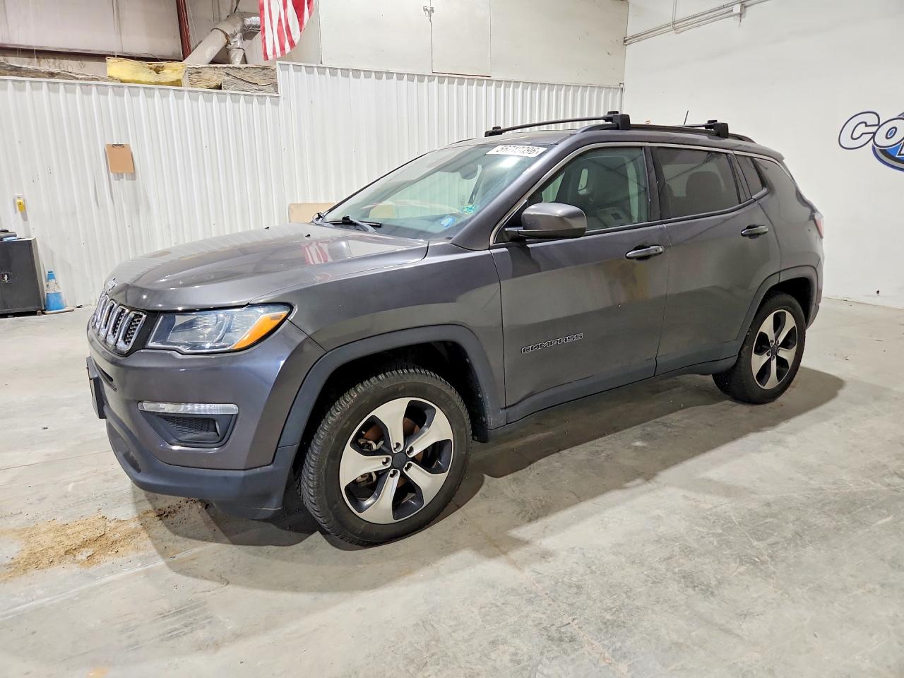 2017 Jeep Compass Latitude Серый vin: 3C4NJDBB3HT629176