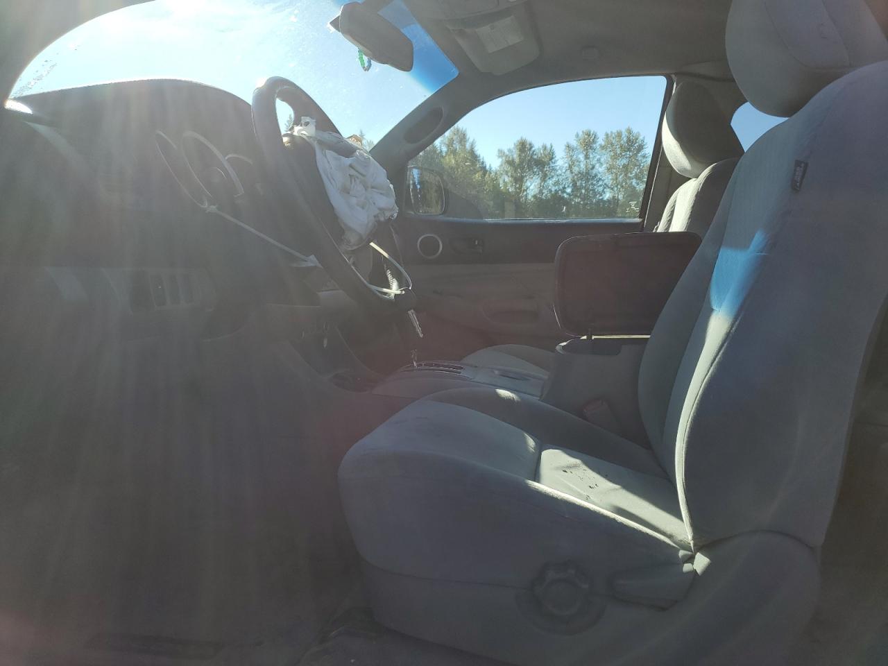 2011 Toyota Tacoma Prerunner Access Cab White vin: 5TFTU4GN1BX002456