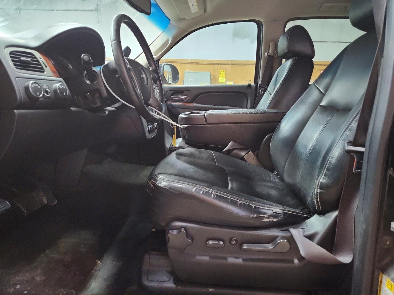 2014 Gmc Yukon Sle Black vin: 1GKS2AE02ER113084
