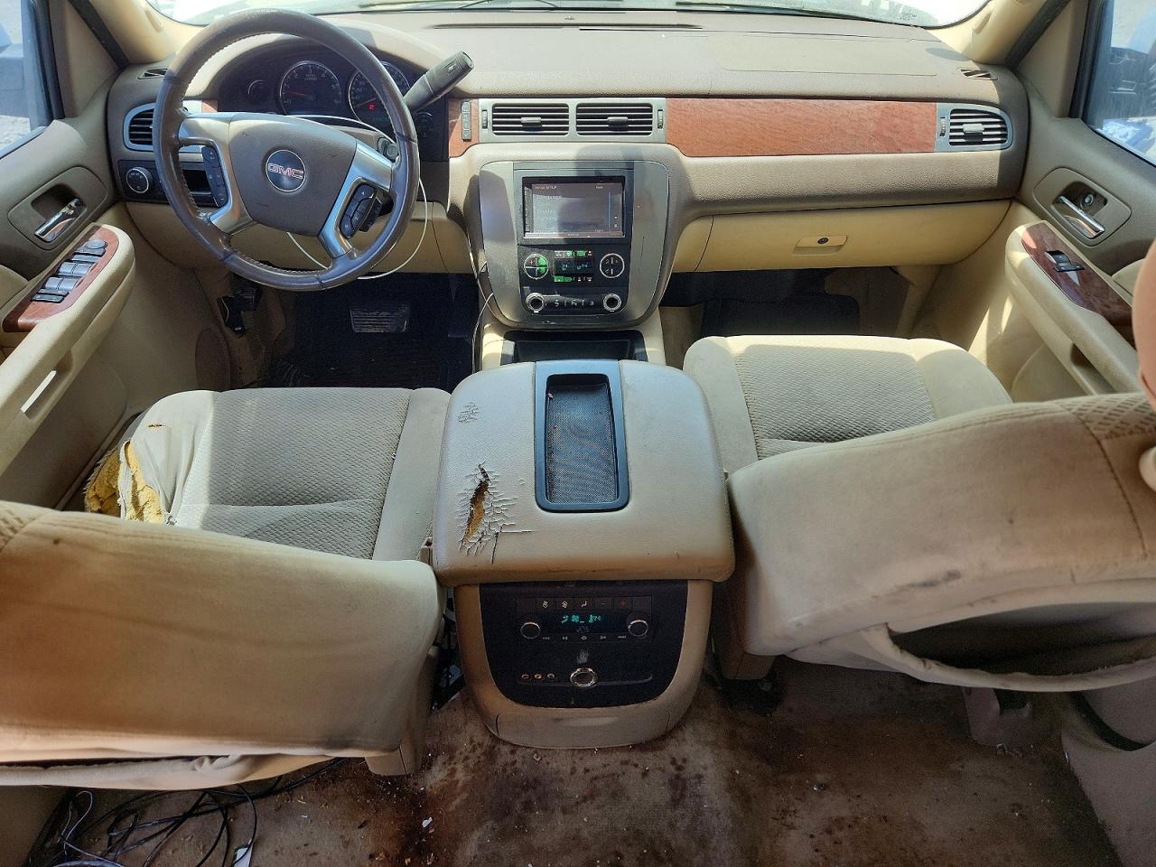 2007 Gmc Yukon White vin: 1GKFC13J67R128880