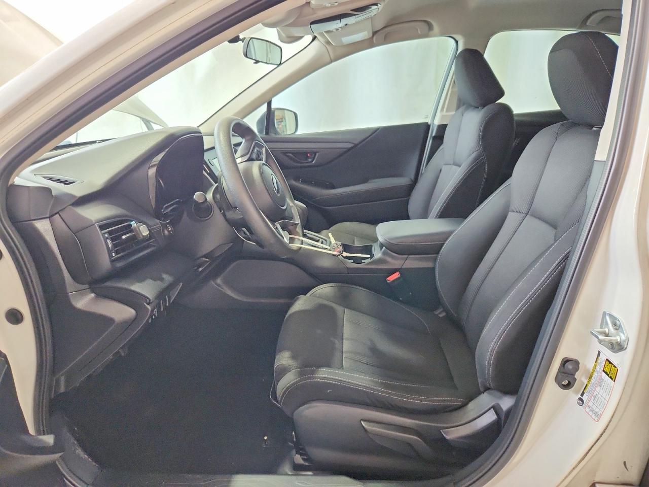 2022 Subaru Legacy White vin: 4S3BWAB65N3008129