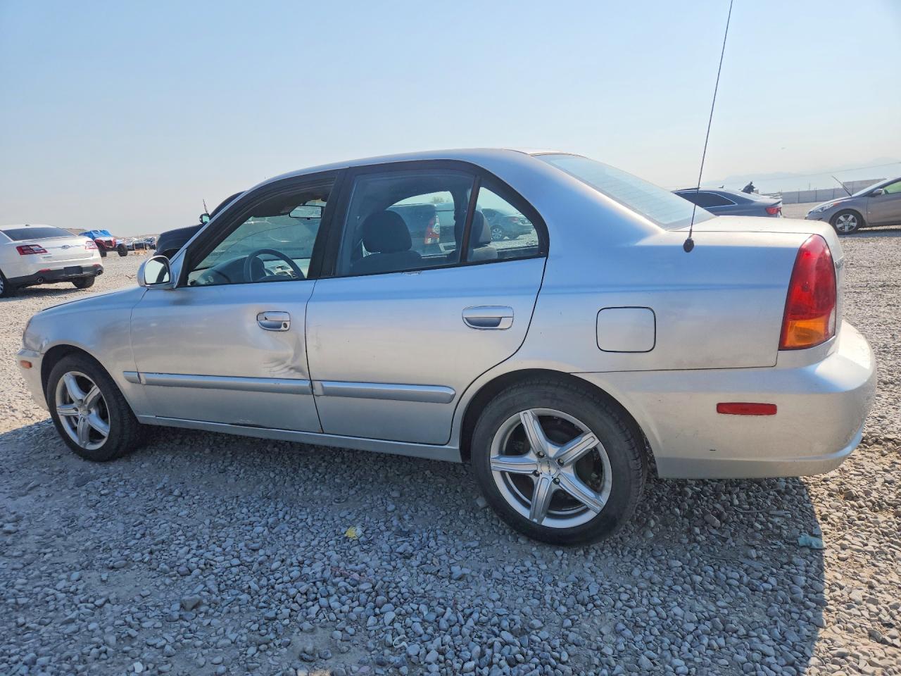 2005 Hyundai Accent Gls Silver vin: KMHCG45C05U578484