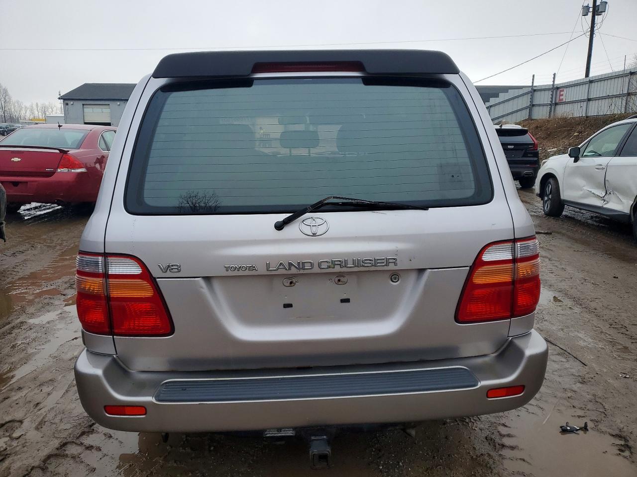1998 Toyota Land Cruiser Silver vin: JT3HT05J2W0003684