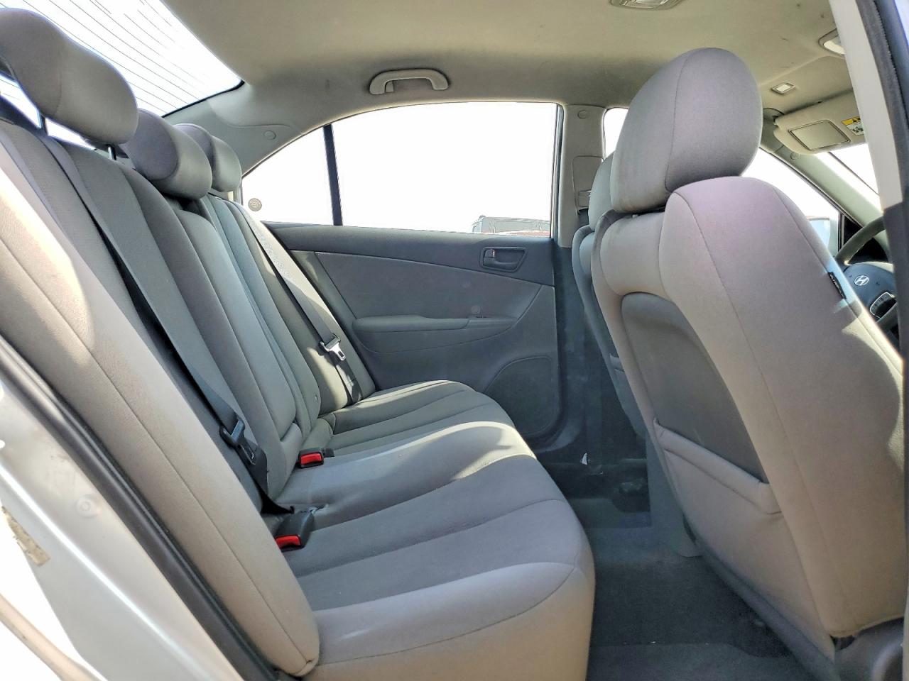 2009 Hyundai Sonata Gls Silver vin: 5NPET46C79H527488