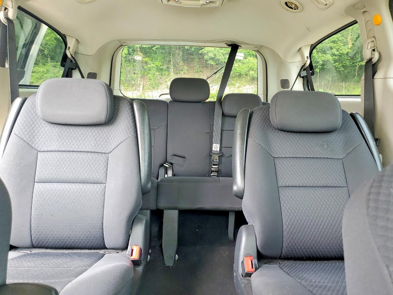 2010 Dodge Grand Caravan Sxt White vin: 2D4RN5D11AR459427