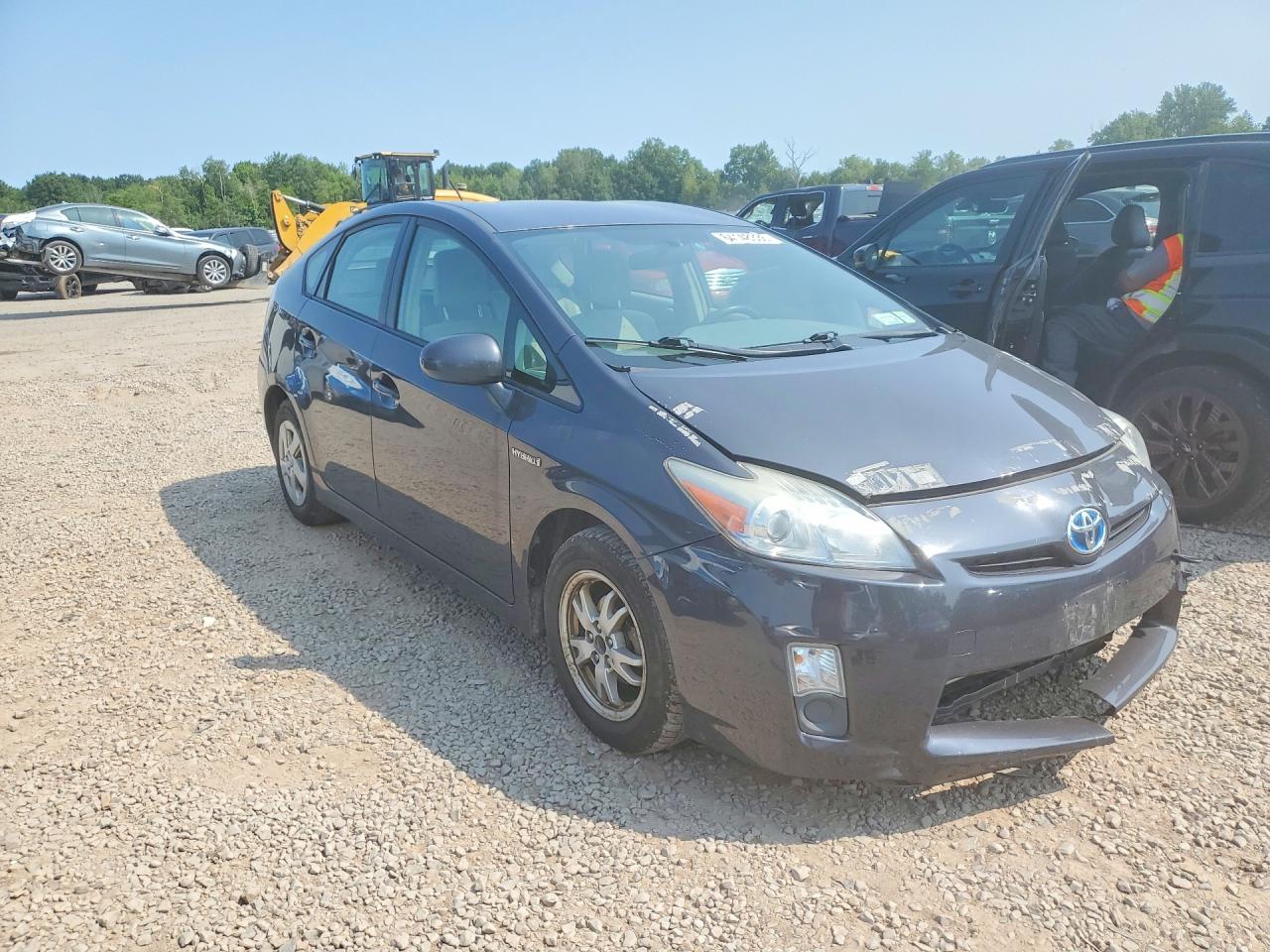 2011 Toyota Prius Gray vin: JTDKN3DU2B5356142