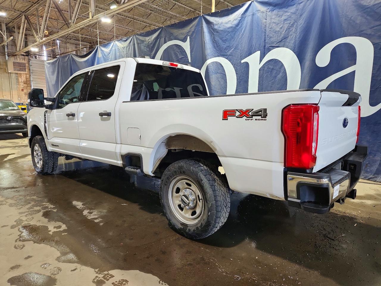 2024 Ford F250 Super Duty White vin: 1FT8W2BT5REC22330