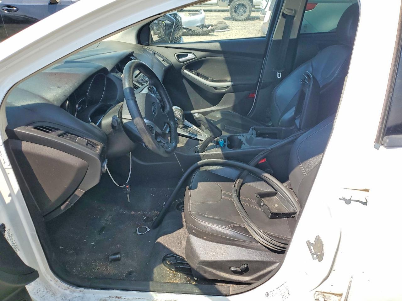 2014 Ford Focus Se White vin: 1FADP3F21EL248213