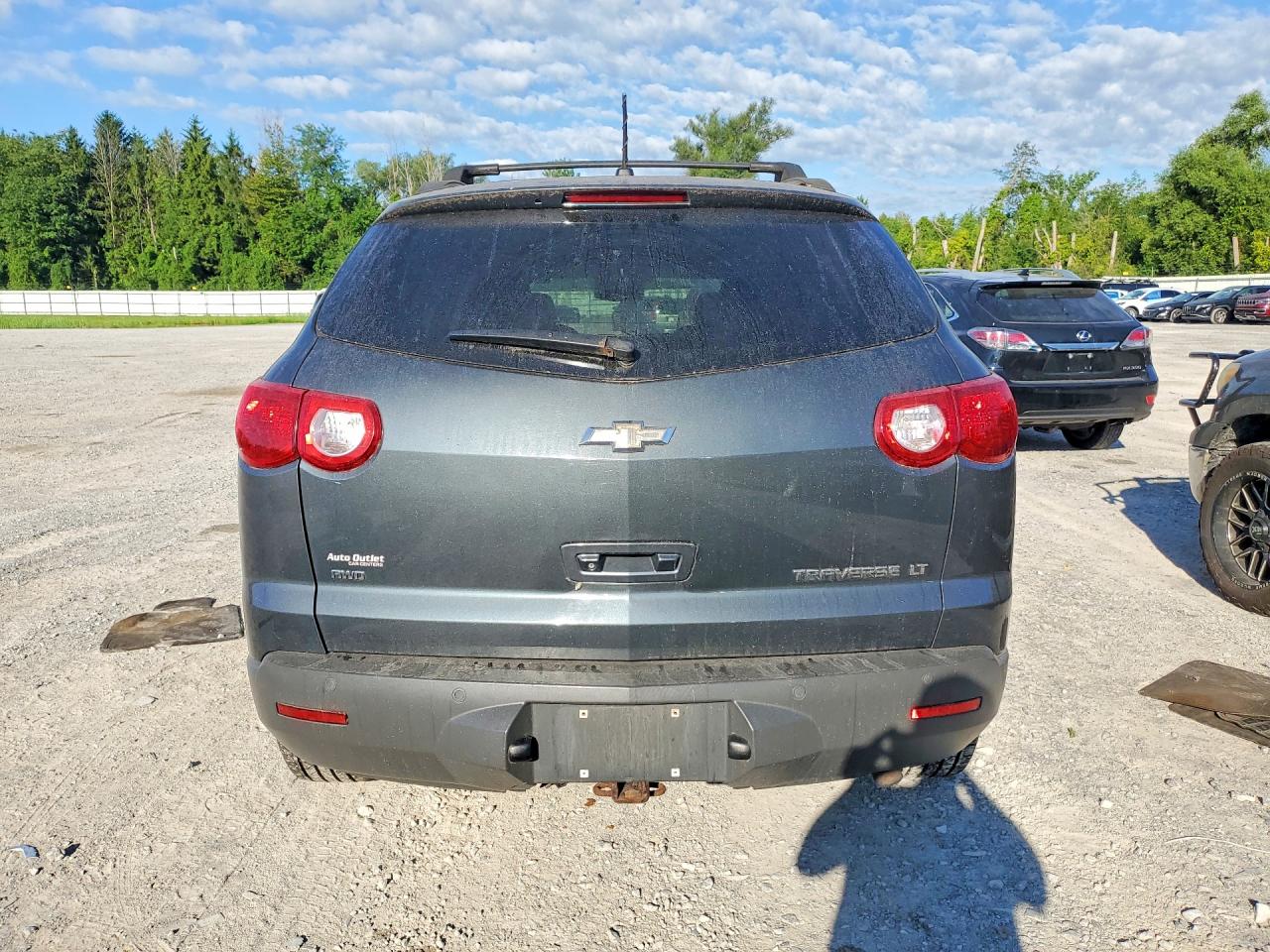 2011 Chevrolet Traverse Lt Gray vin: 1GNKVGED2BJ204799