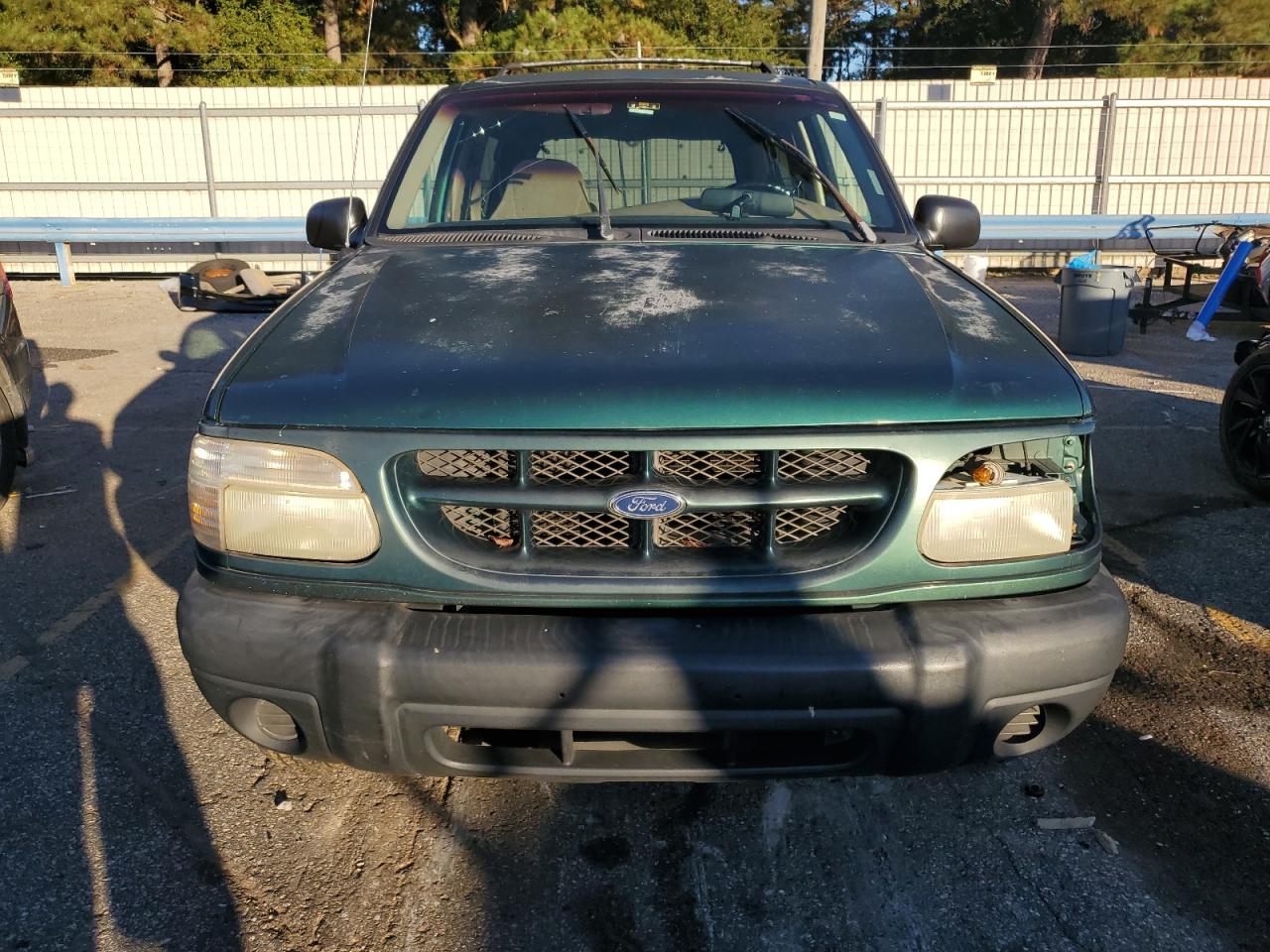 1999 Ford Explorer Green vin: 1FMYU22X7XUA21018