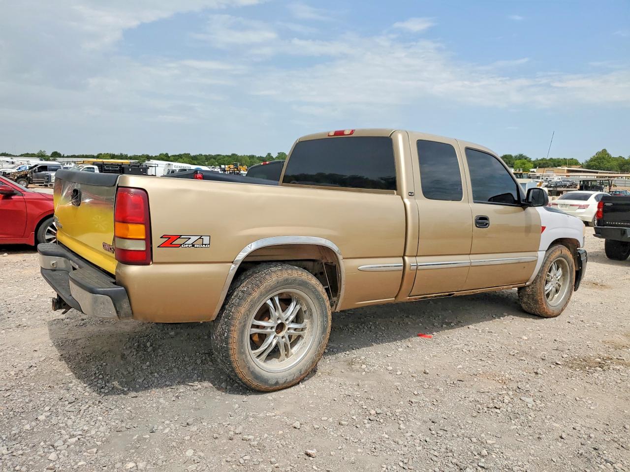 2001 Gmc New Sierra K1500 Gold vin: 2GTEK19T411253492