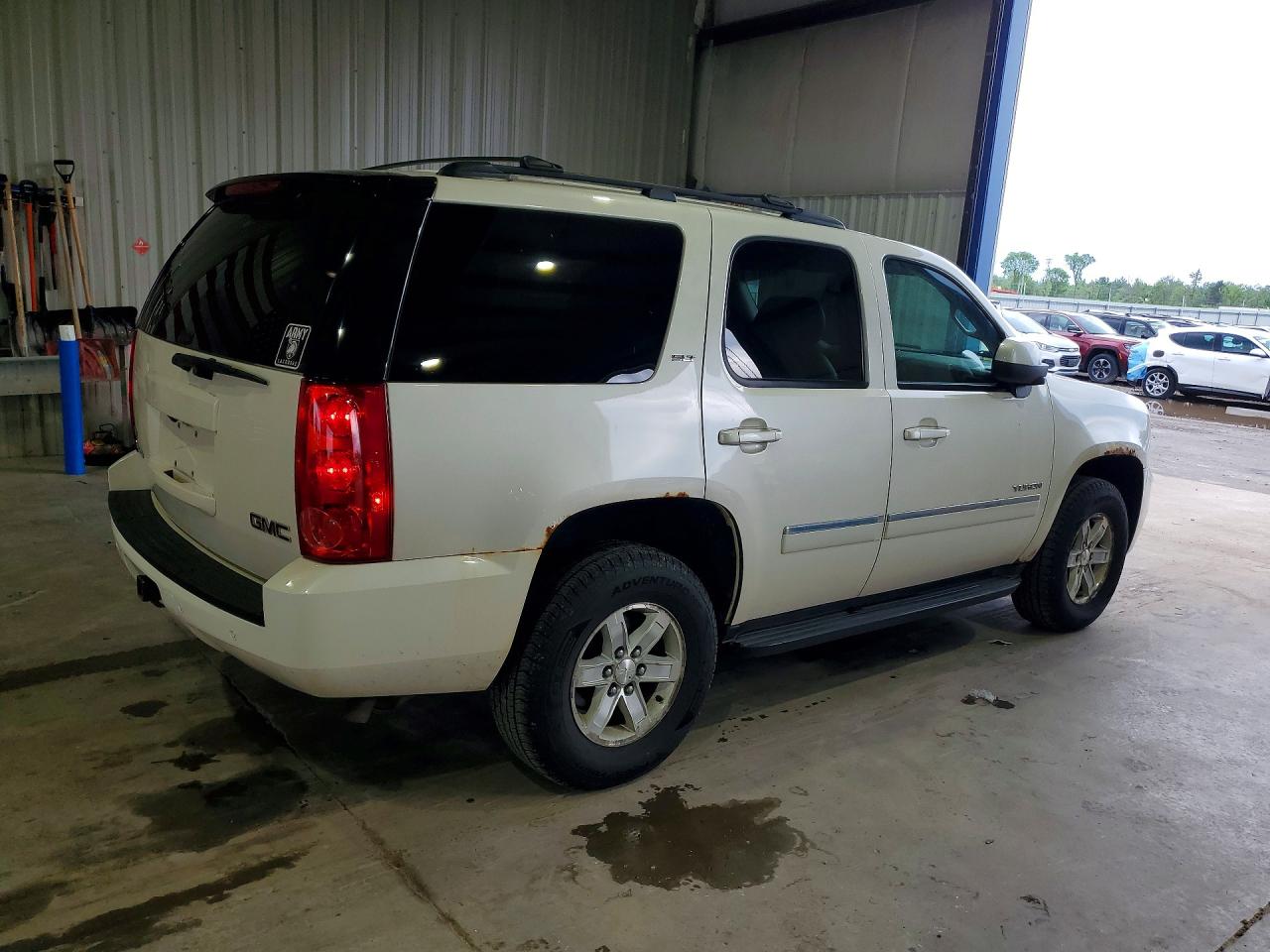 2012 Gmc Yukon Slt White vin: 1GKS2CE03CR313772
