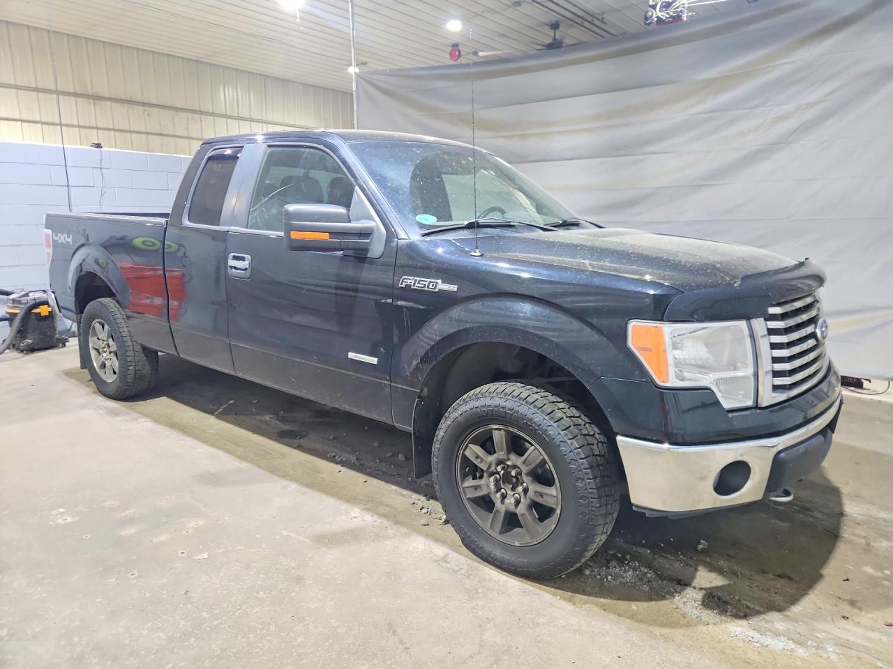 2011 Ford F150 Super Cab Черный vin: 1FTFX1ET0BFB87433
