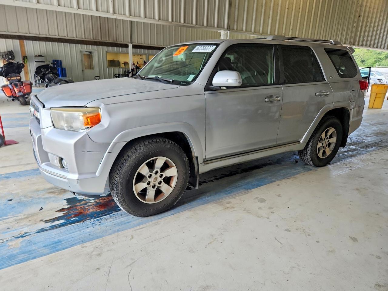 2013 Toyota 4runner Sr5 Silver vin: JTEZU5JR1D5050383