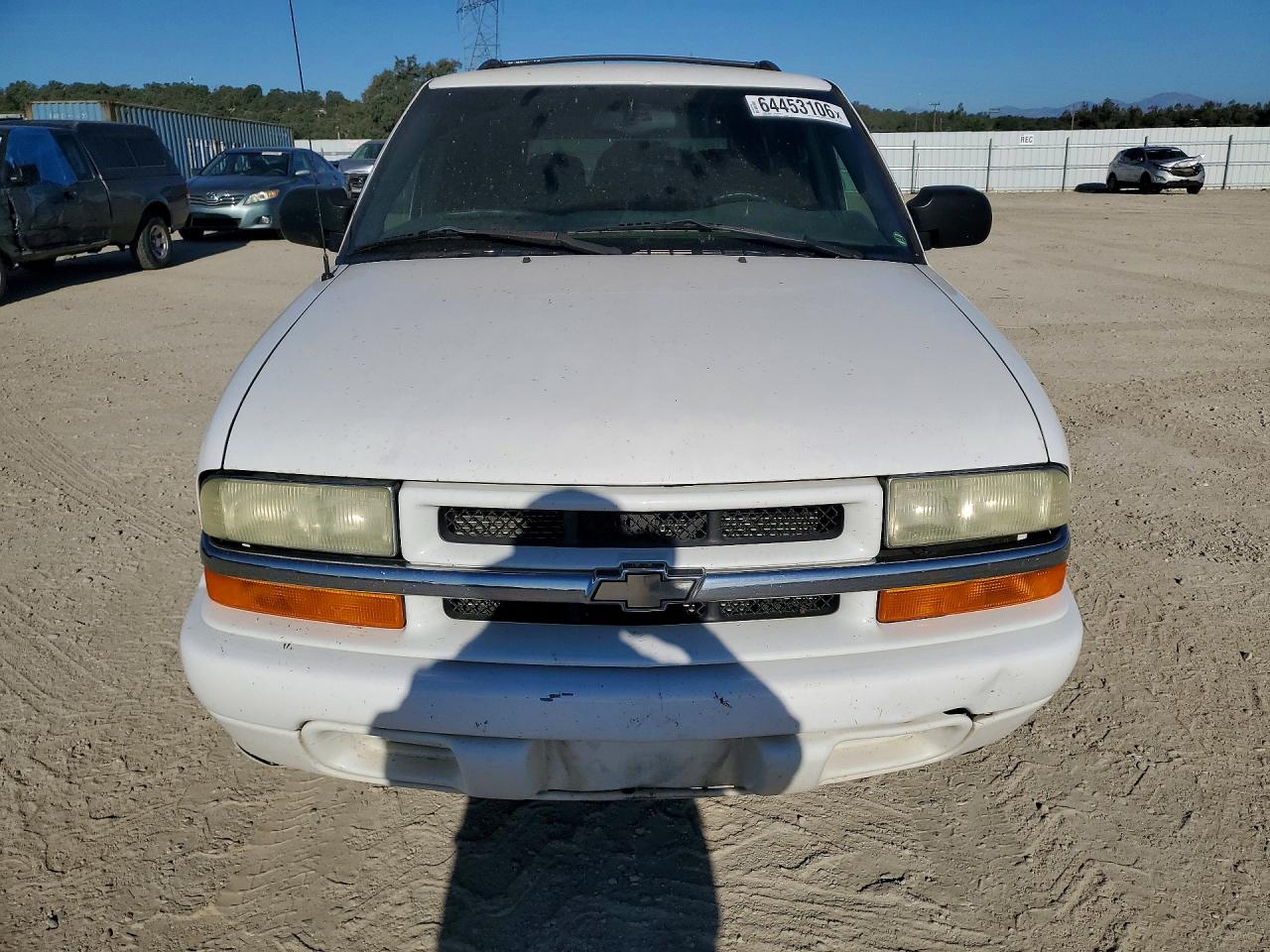 2004 Chevrolet Blazer Белый vin: 1GNCS13X54K105222