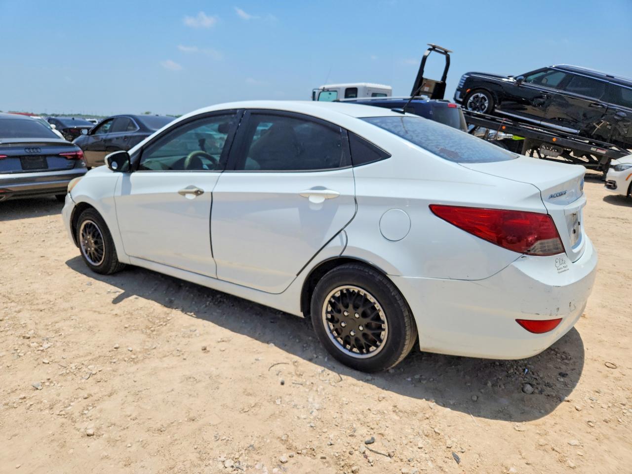 2012 Hyundai Accent Gls White vin: KMHCT4AEXCU161275