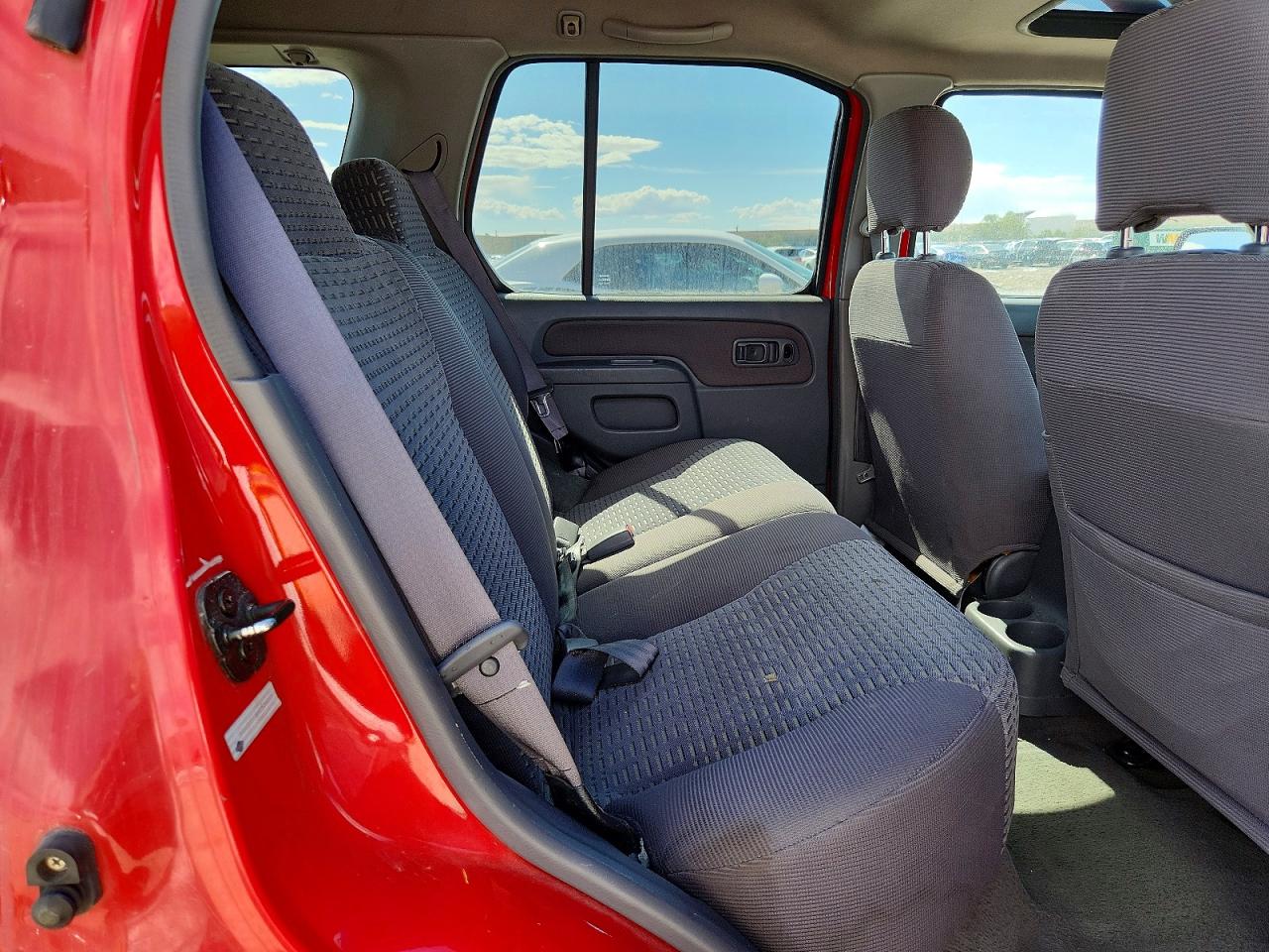 2000 Nissan Xterra Xe-v6 Red vin: 5N1ED28Y0YC528319