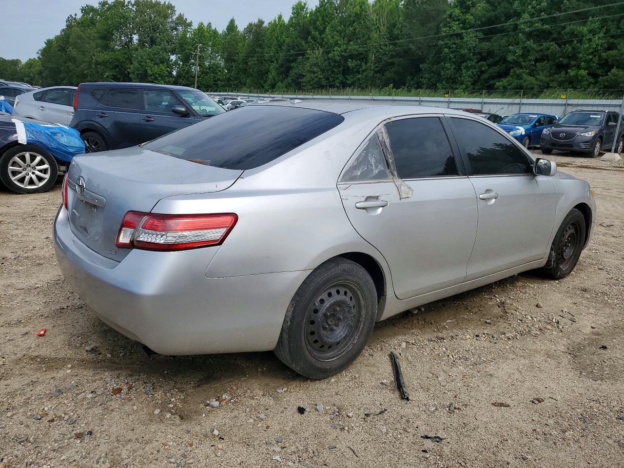 2011 Toyota Camry Le Silver vin: 4T1BF3EK5BU770558