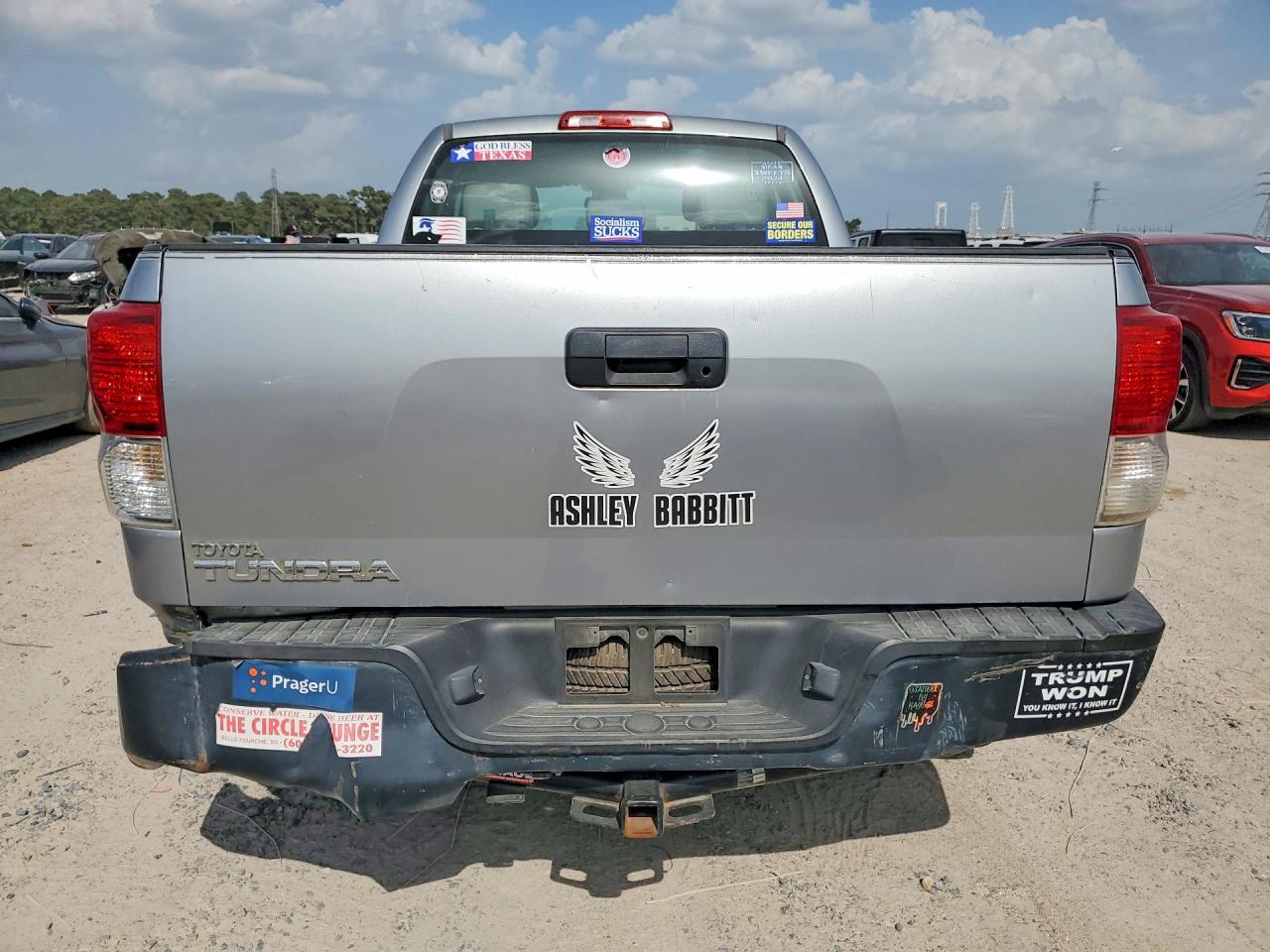 2011 Toyota Tundra Double Cab Sr5 Silver vin: 5TFRM5F15BX032073