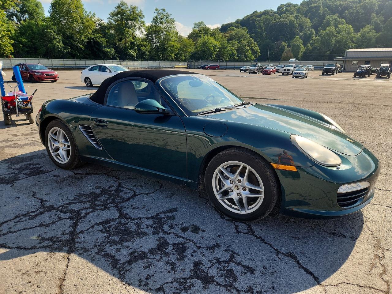 2011 Porsche Boxster Зеленый vin: WP0CA2A80BS710601
