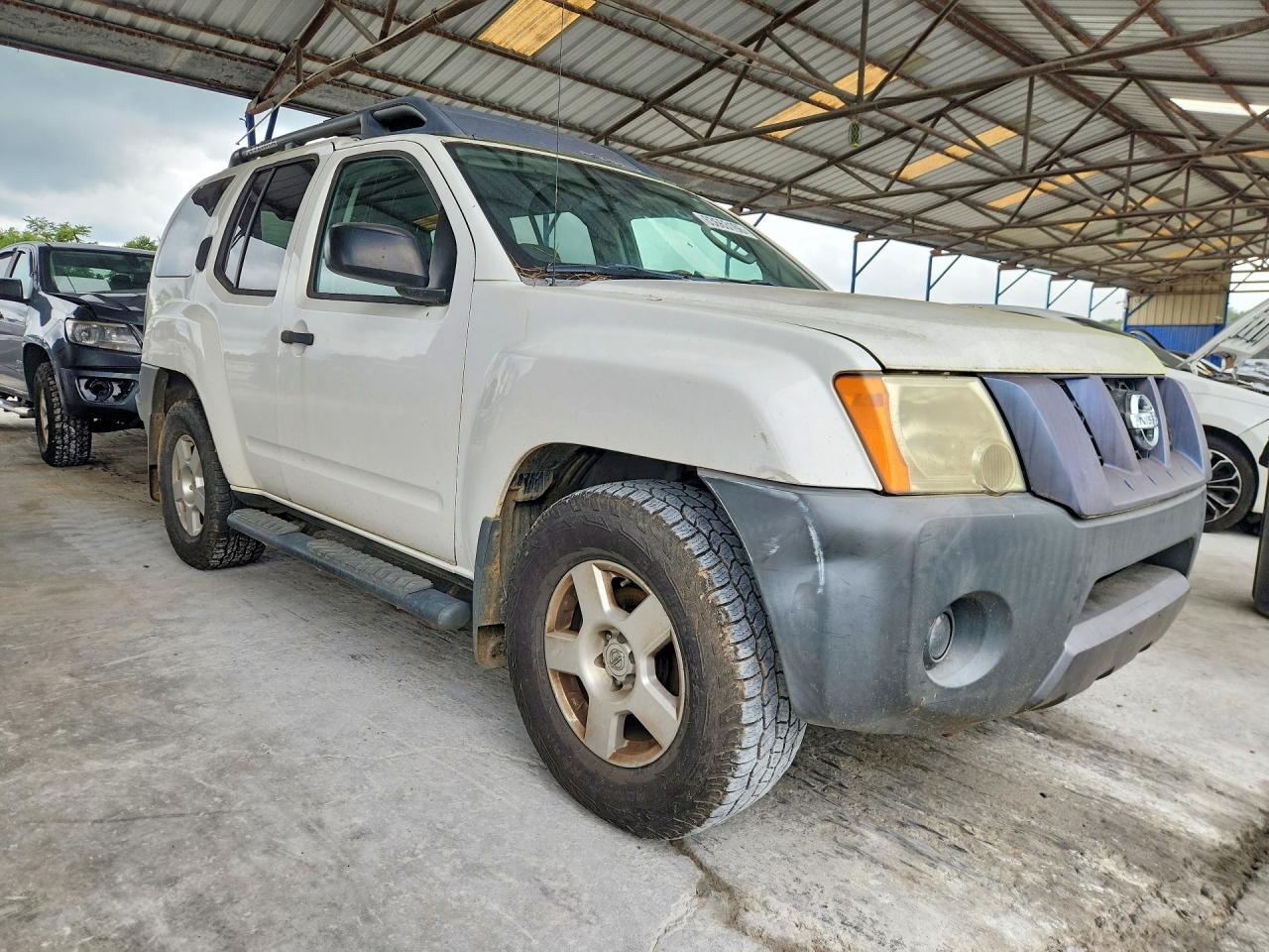 2008 Nissan Xterra X White vin: 5N1AN08U28C505153
