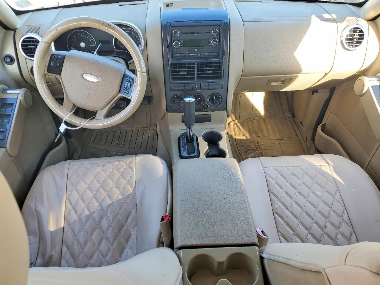 2008 Ford Explorer Xlt Черный vin: 1FMEU63E88UB36767