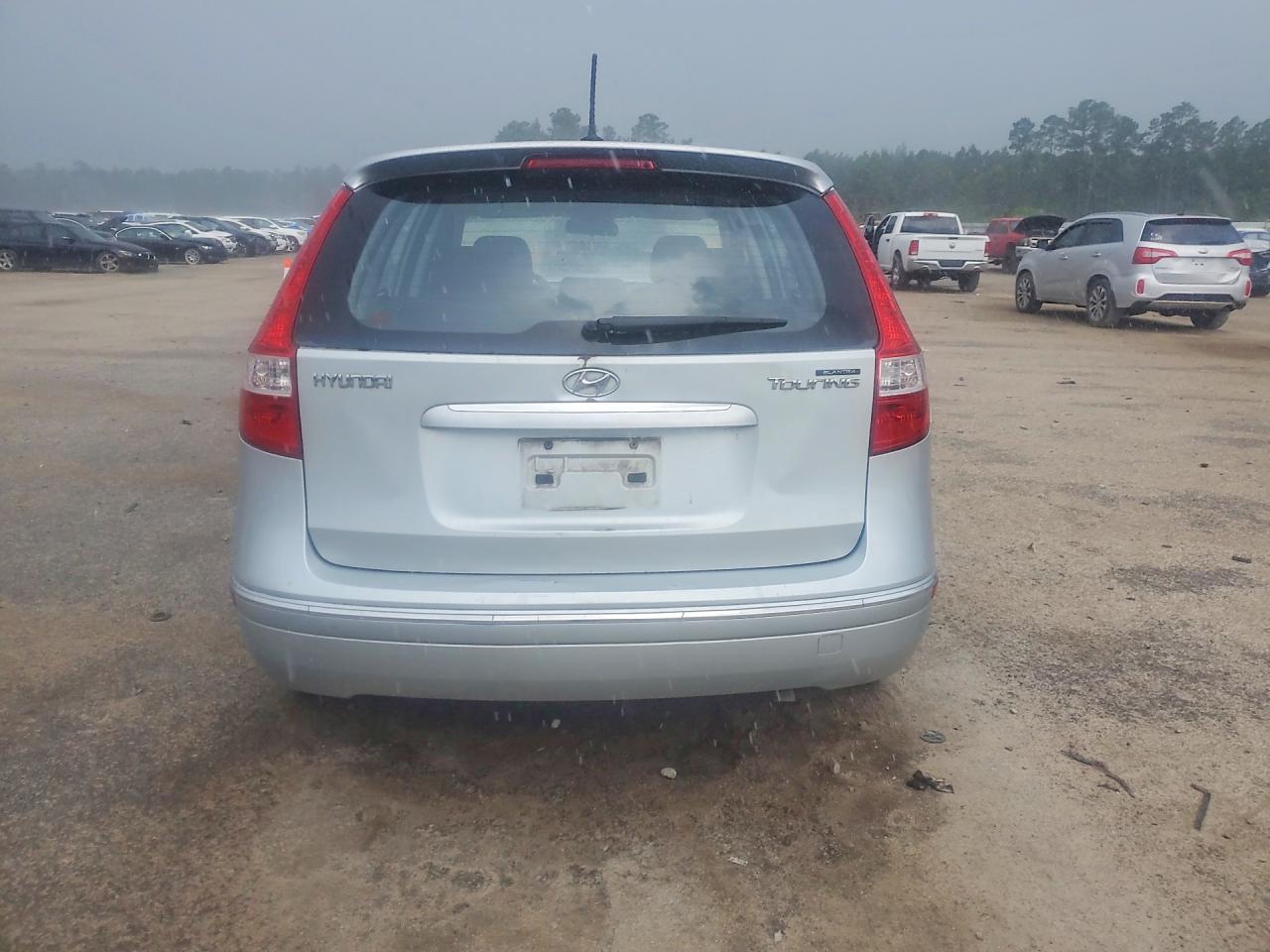 2011 Hyundai Elantra Touring Gls Silver vin: KMHDB8AE9BU087604