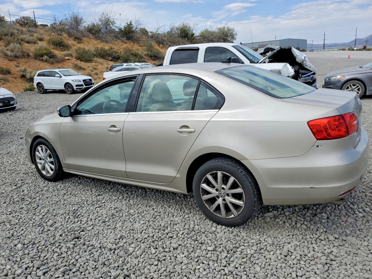 2013 Volkswagen Jetta Se Gold vin: 3VWBP7AJ6DM225527