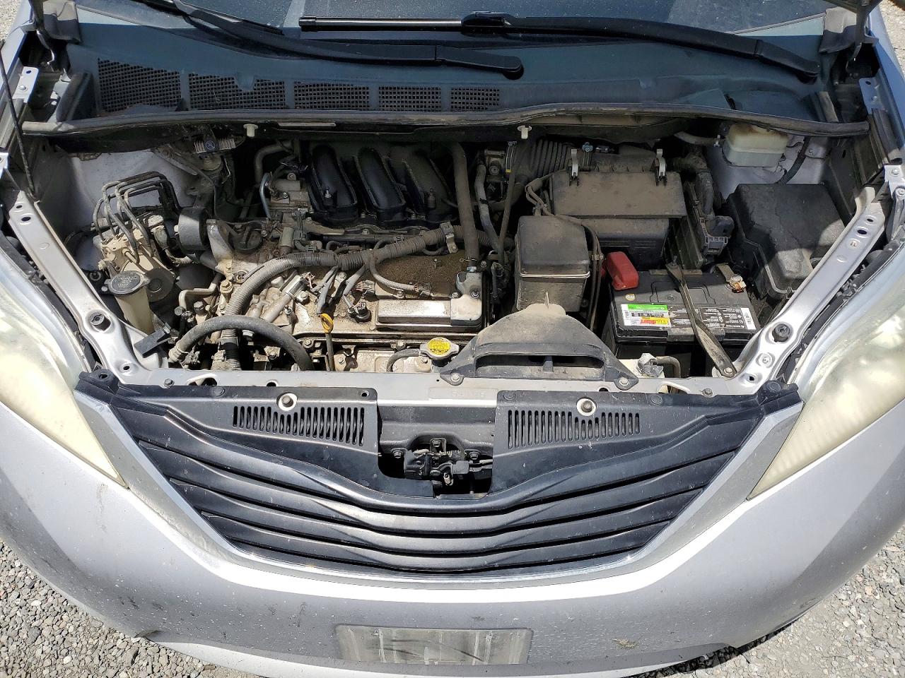 2012 Toyota Sienna Le Silver vin: 5TDKK3DC6CS216204