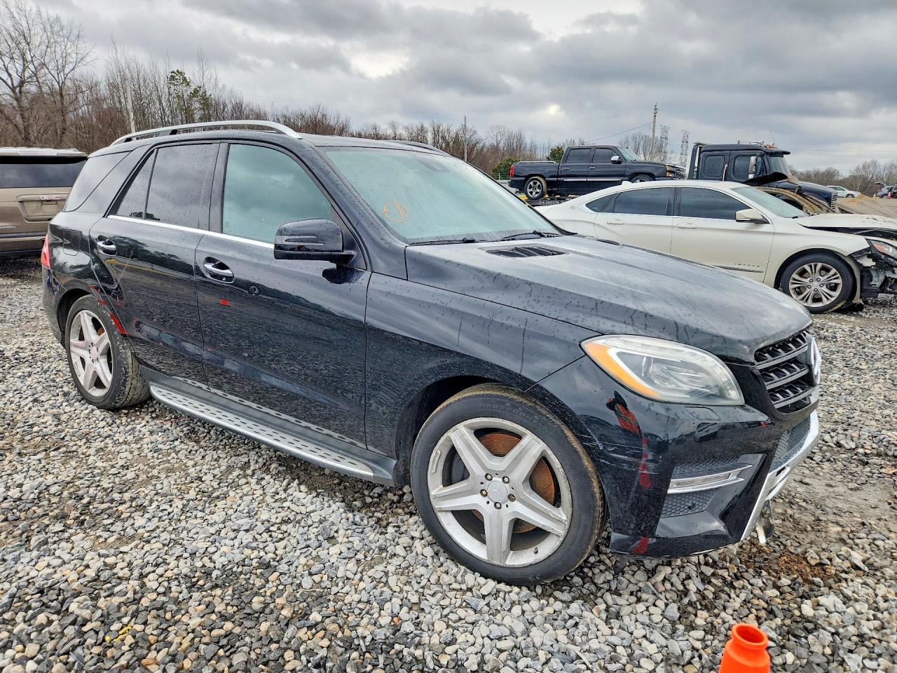 2013 Mercedes-benz Ml 550 4matic Black vin: 4JGDA7DB3DA202037