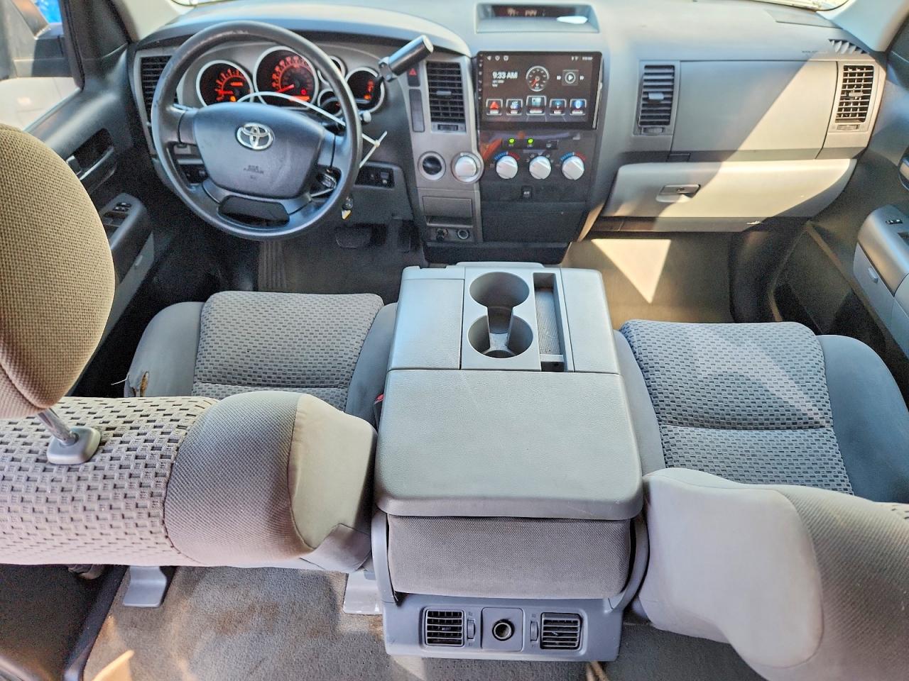 2010 Toyota Tundra Crewmax Sr5 Silver vin: 5TFDW5F1XAX115369