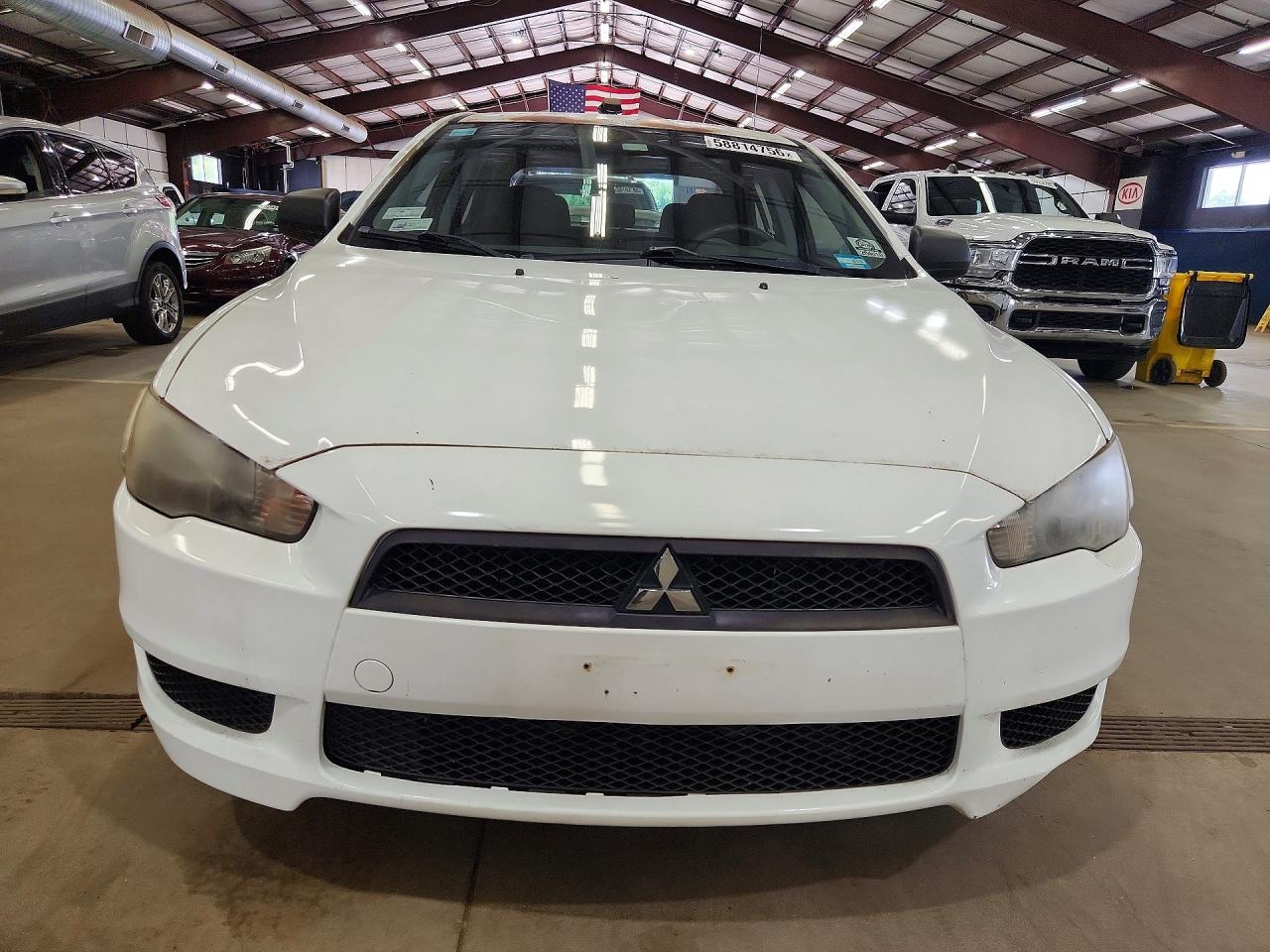 2009 Mitsubishi Lancer De White vin: JA3AU16U39U002385