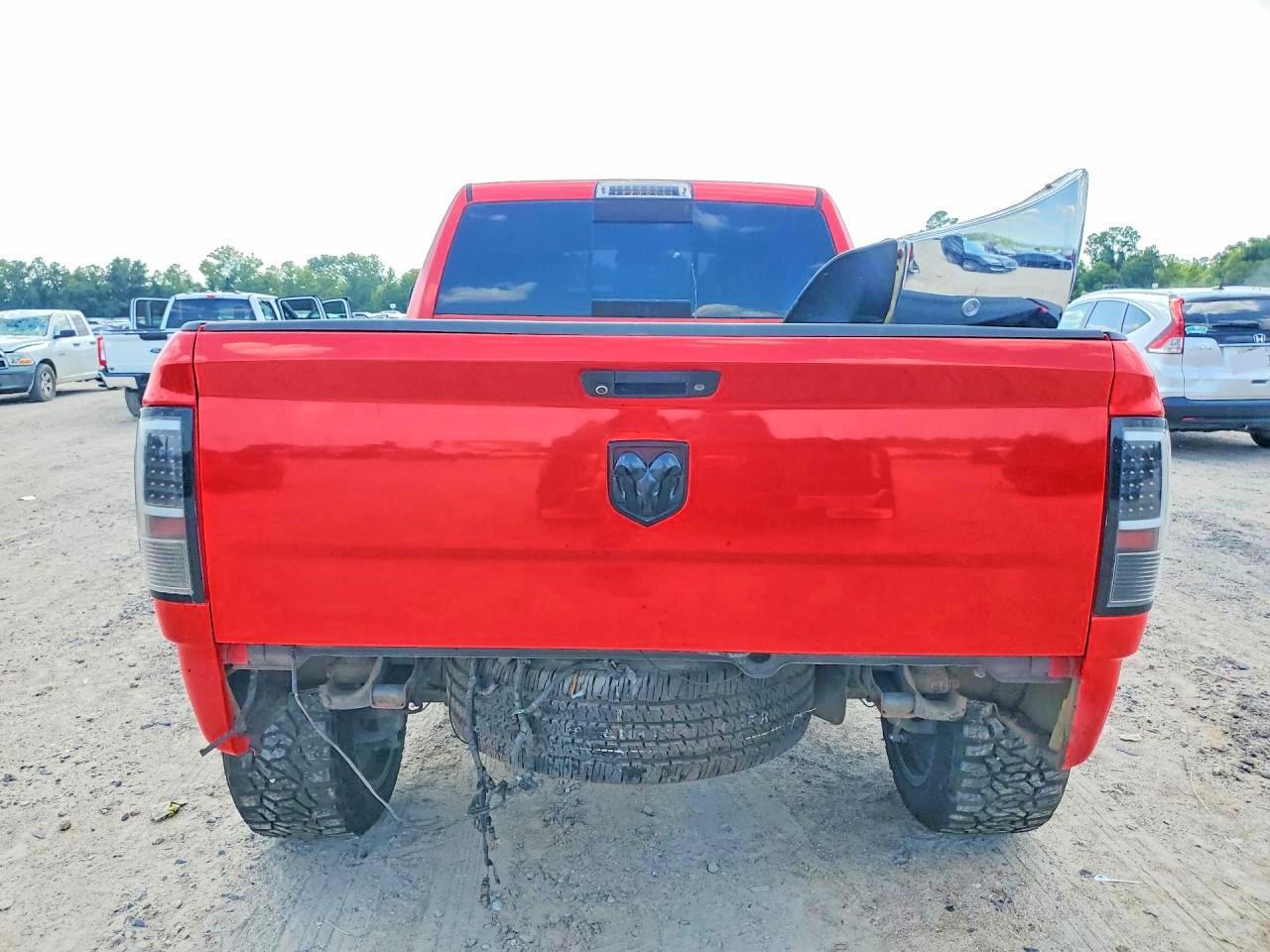2015 Ram 3500 Slt Red vin: 3C63R3DL3FG555710