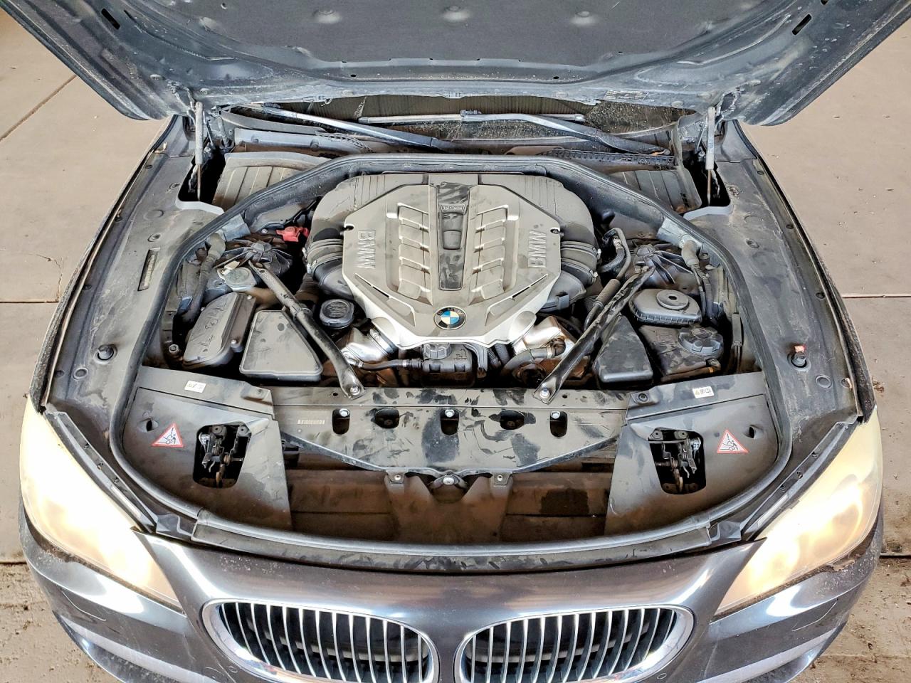 2010 Bmw 750 I Charcoal vin: WBAKA8C54ACY36077