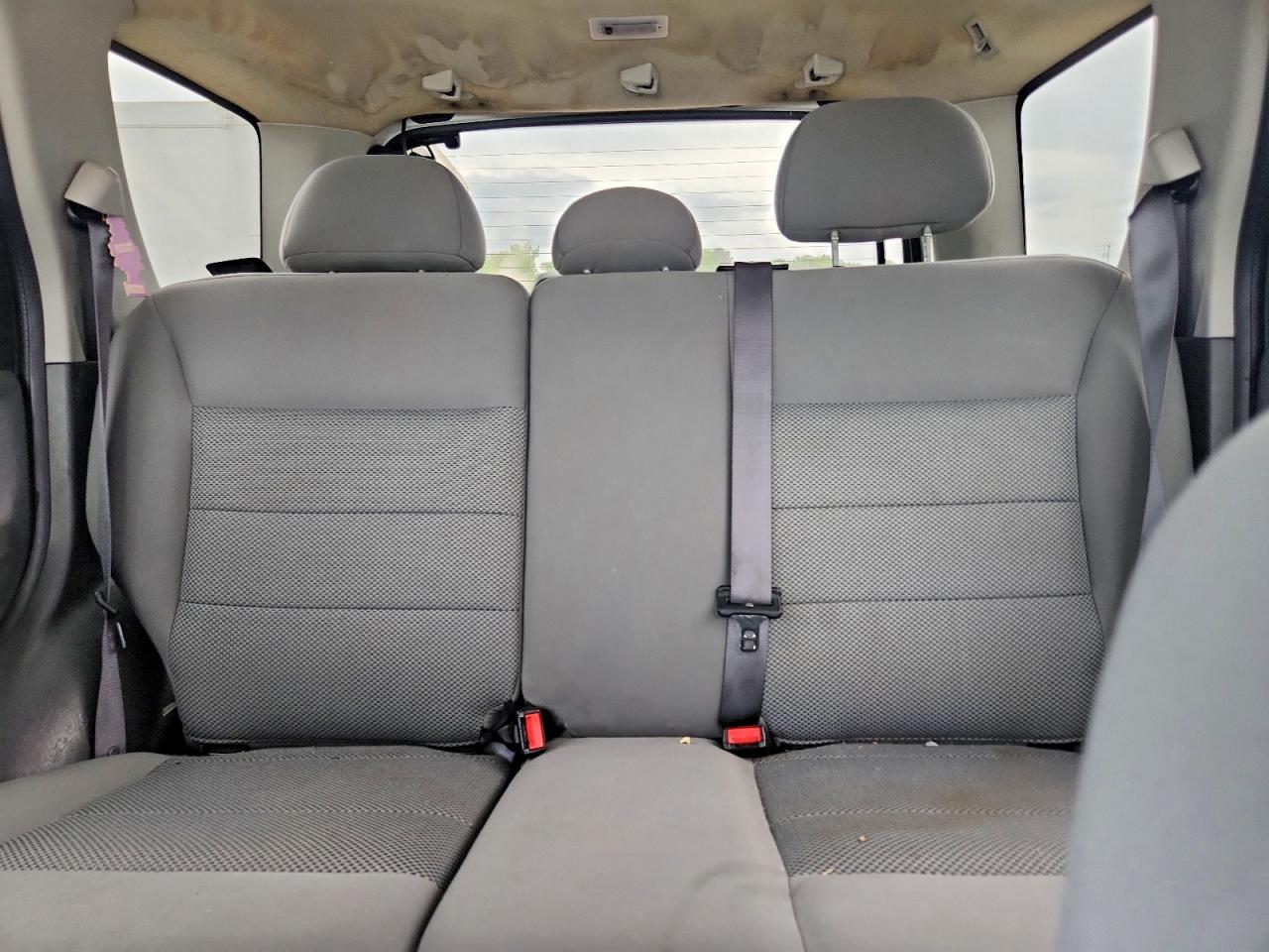 2006 Ford Escape Xlt White vin: 1FMCU93196KA44680